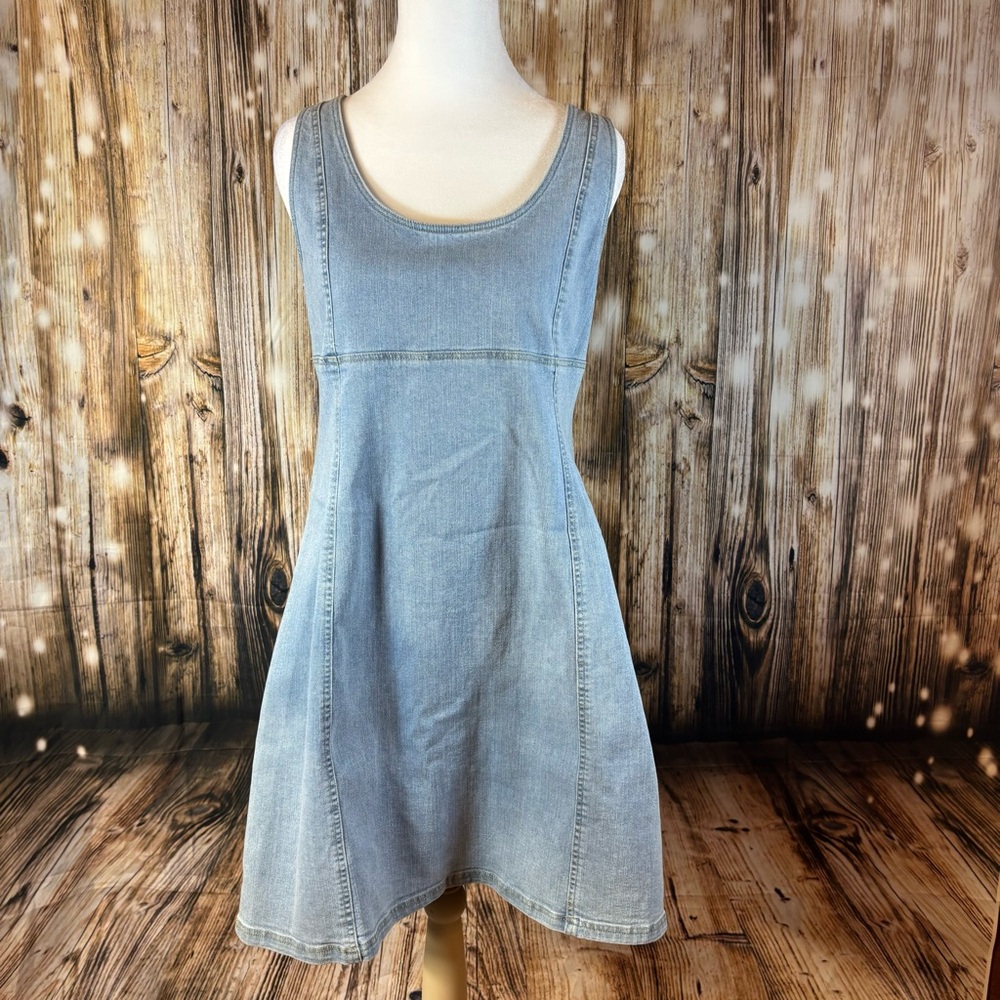 Thread & Supply Dress Women’s Denim Jumper L Stretchy Light Wash 90’s Vibe New